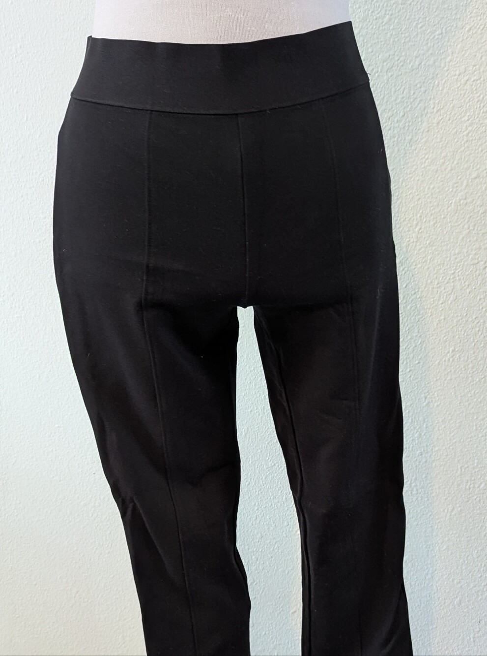 Hue High Waist Blackout Ponte Leggings - Black